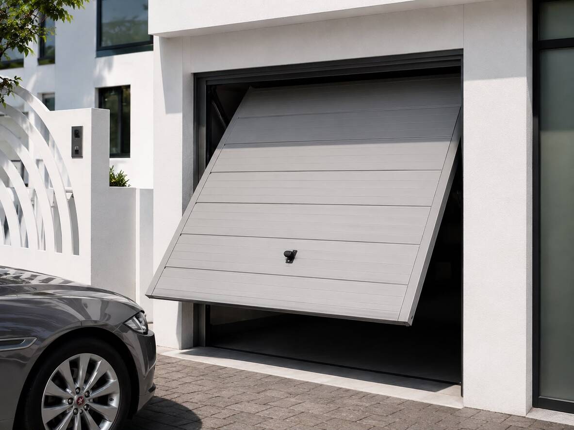 Tilt Doors – Durable up-and-over doors for residential, commercial, and industrial properties